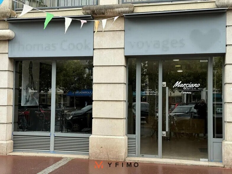 Retail in Maisons-Laffitte for lease - Building Photo - Image 1 of 8