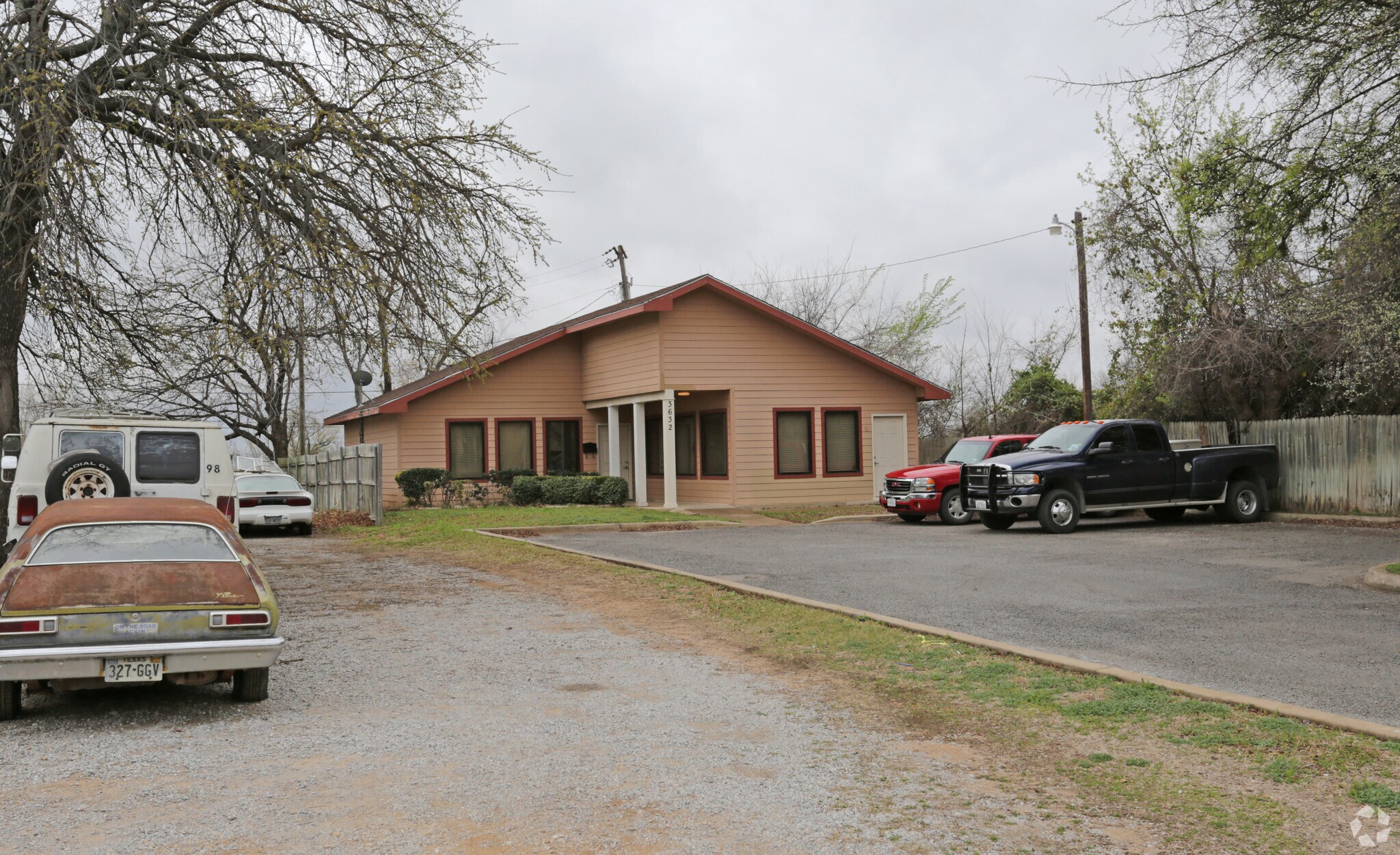 3632 Lawnwood St, Fort Worth, TX 76111 Office for Sale