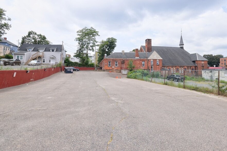 829 Main St, Worcester, MA for sale - Building Photo - Image 3 of 23