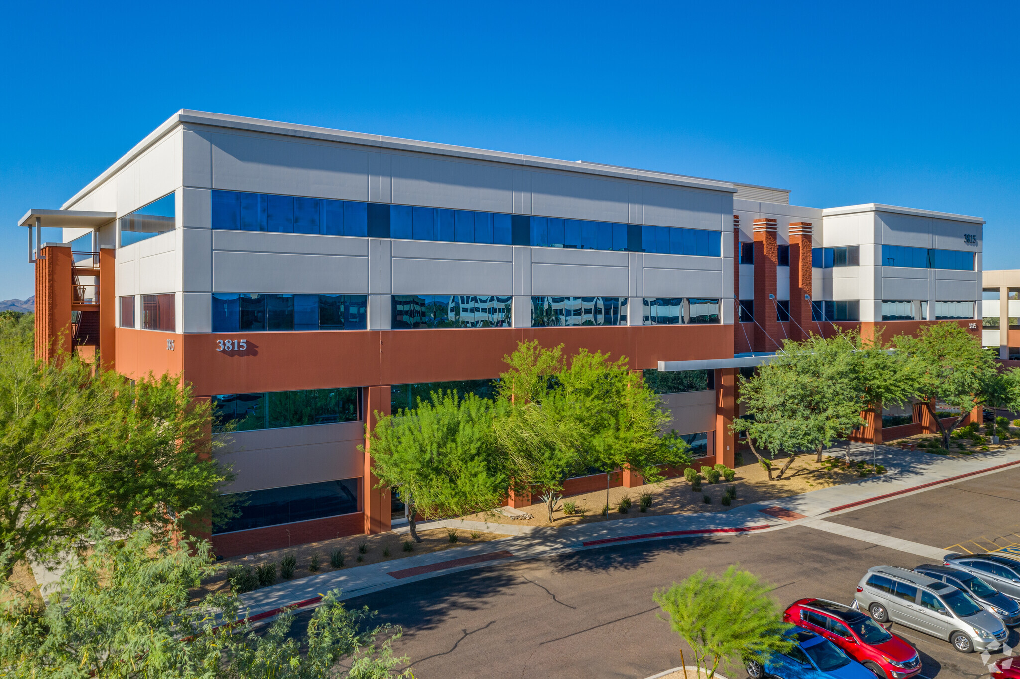 3815 E Bell Rd, Phoenix, AZ for lease Building Photo- Image 1 of 7