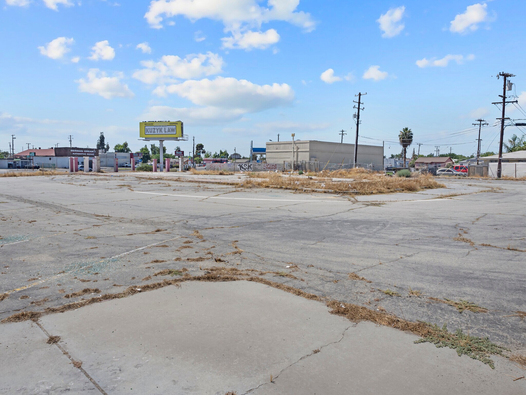 1800 Chester Ave, Bakersfield, CA for sale Building Photo- Image 1 of 1