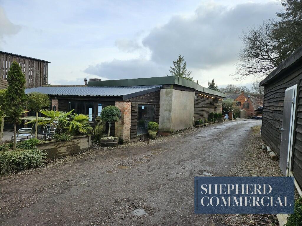 102 Illshaw Heath Rd, Hockley Heath for sale Building Photo- Image 1 of 1