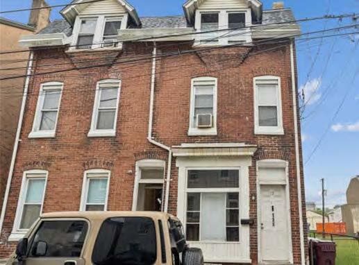 Norristown Multifamily Portfolio portfolio of 18 properties for sale on LoopNet.com - Building Photo - Image 3 of 10