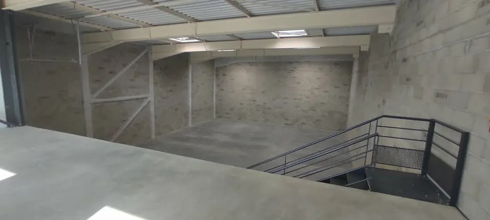 Flex in Tignieu-Jameyzieu for sale - Building Photo - Image 3 of 5