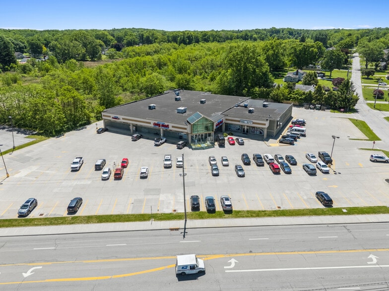 3032 N Ridge Rd E, Ashtabula, OH for sale - Building Photo - Image 2 of 10