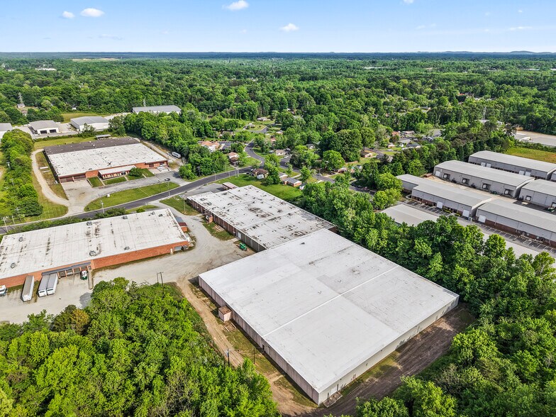 212 Pendleton St, High Point, NC for sale - Primary Photo - Image 1 of 1