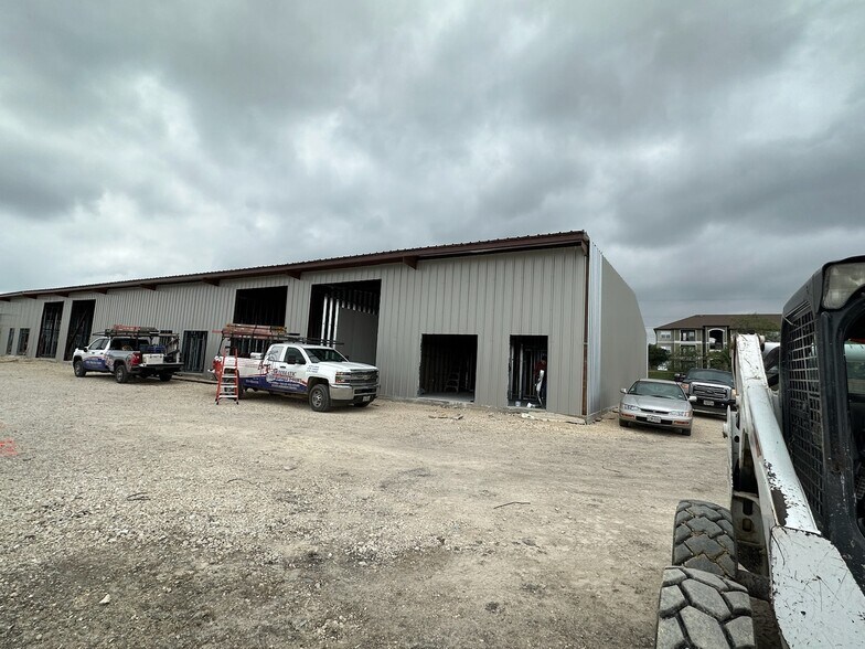 10665 Shaenfield Rd, San Antonio, TX 78254 Flex for Lease