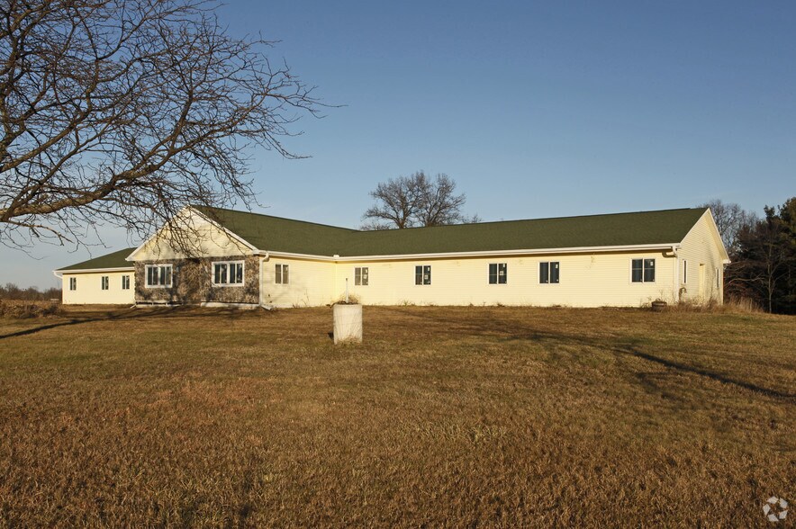 4887 Hull Rd, Leslie, MI 49251