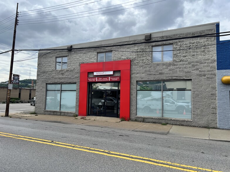 419 E Main St, Carnegie, PA for lease - Building Photo - Image 2 of 10