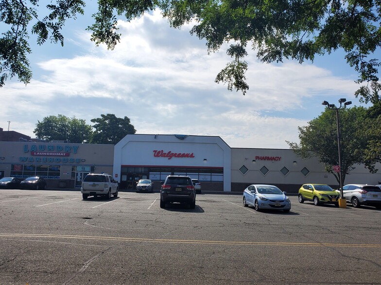 78 Main Ave, Passaic, NJ for lease - Building Photo - Image 3 of 6
