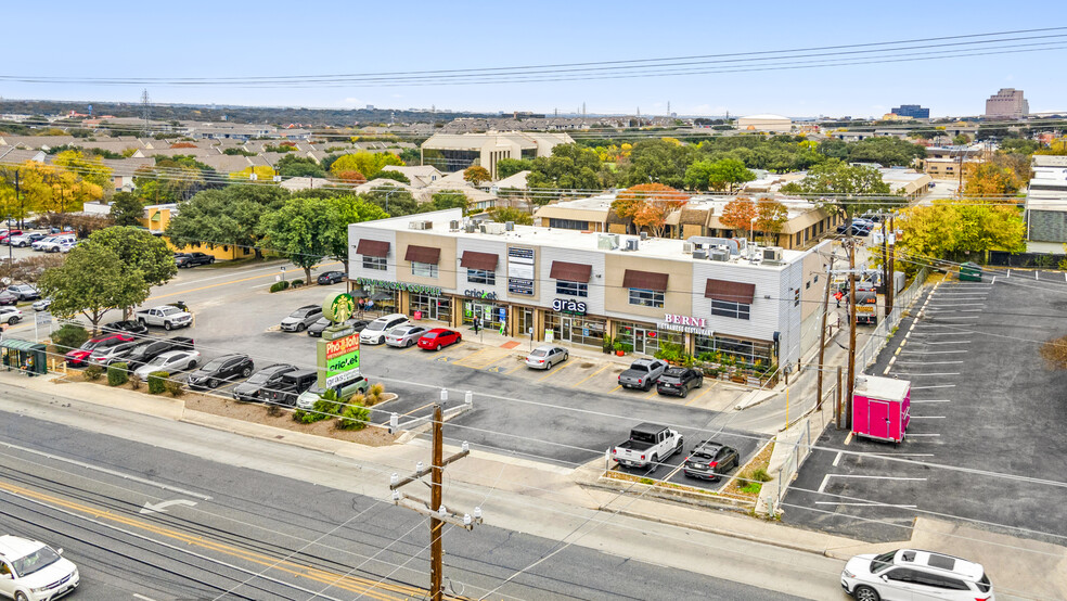 8746 Wurzbach Rd, San Antonio, TX for lease - Building Photo - Image 1 of 4