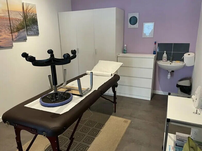 Retail in Brest for sale - Interior Photo - Image 2 of 4