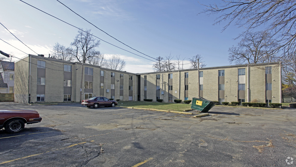 2030-2036 Catalpa Dr, Dayton, OH for sale - Building Photo - Image 2 of 11