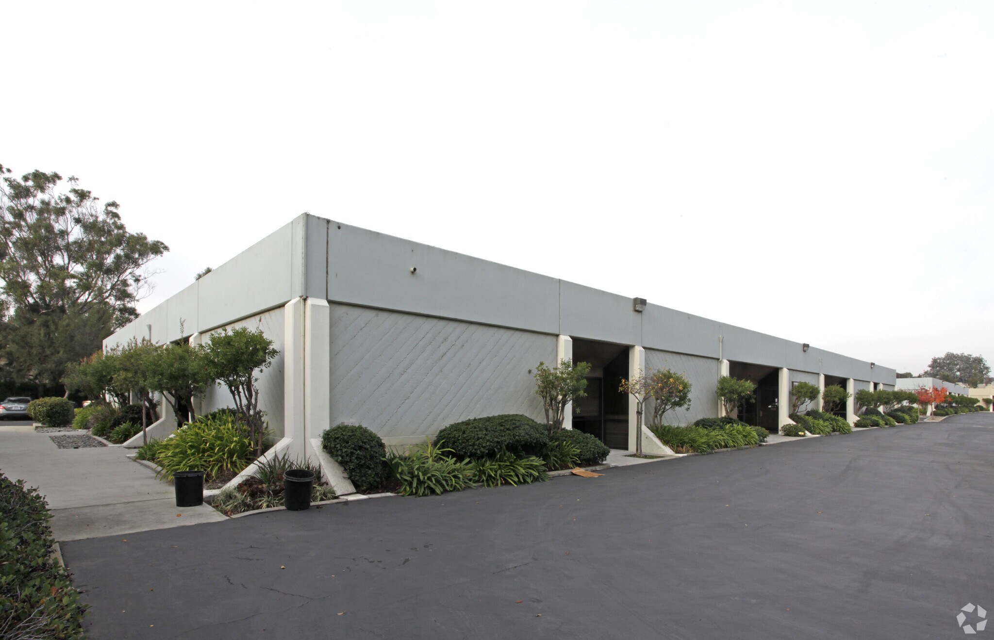 2460 Embarcadero Rd, Palo Alto, CA for lease Building Photo- Image 1 of 20