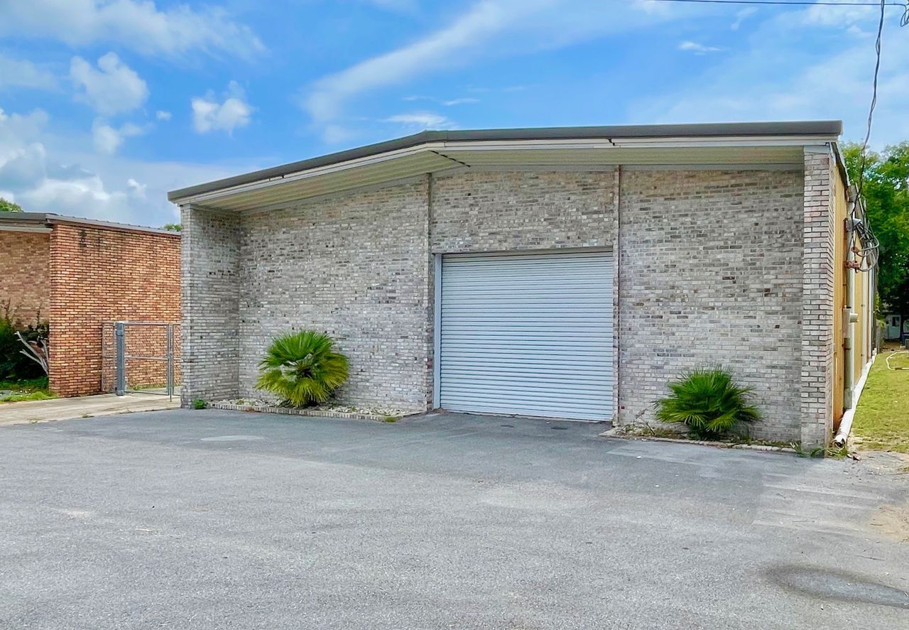 919 Skipper Ave, Fort Walton Beach, FL for lease Building Photo- Image 1 of 7
