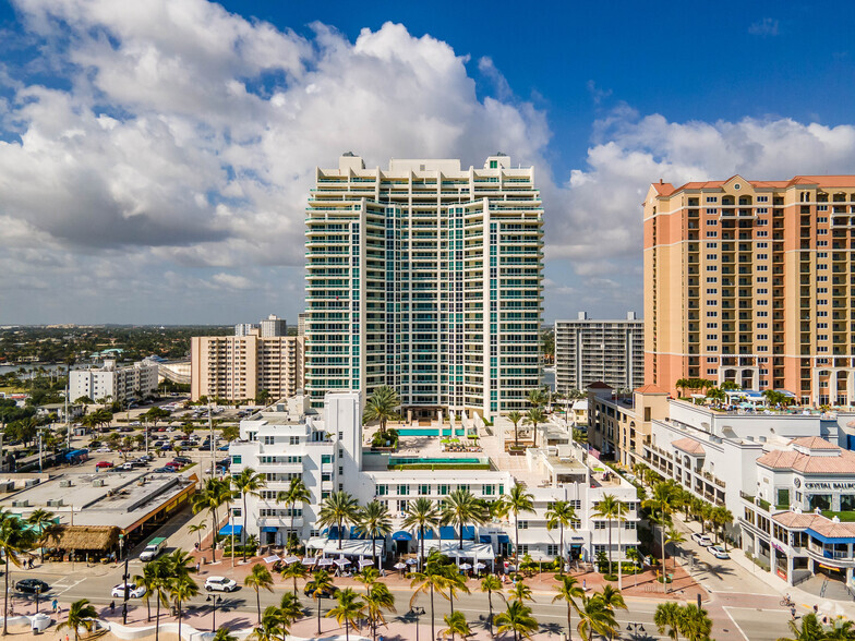 101 S Fort Lauderdale Beach Blvd, Fort Lauderdale, FL for lease - Primary Photo - Image 2 of 6