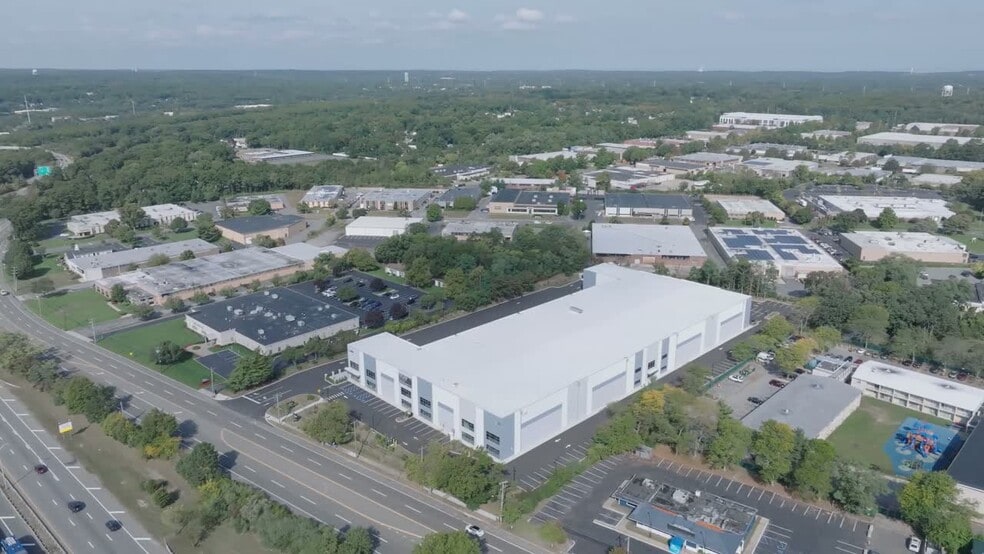 60 Motor Pky, Commack, NY for lease - Commercial Listing Video - Image 3 of 21