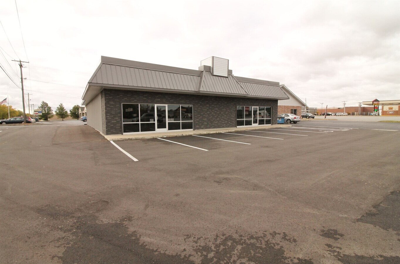 1305 W Kem Rd, Marion, IN 46952