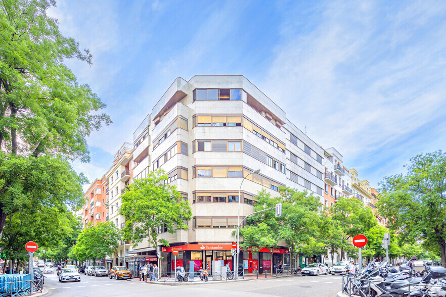 Calle Ferraz, 50, Madrid, Madrid for lease - Building Photo - Image 1 of 14