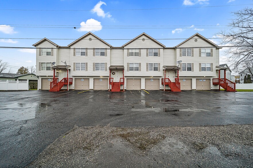 6037 Lake Rd W, Ashtabula, OH for sale - Building Photo - Image 1 of 1