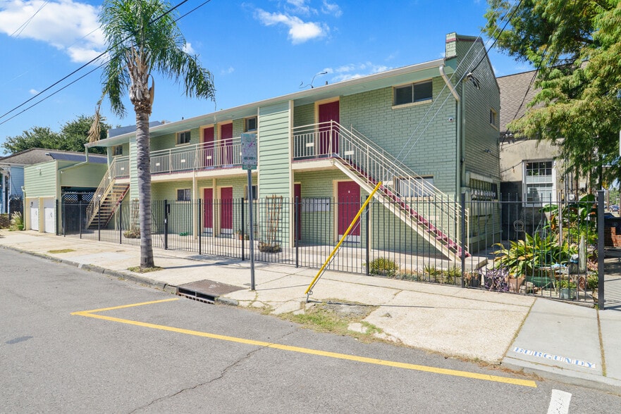 1835 Burgundy St, New Orleans, LA for sale - Building Photo - Image 2 of 11
