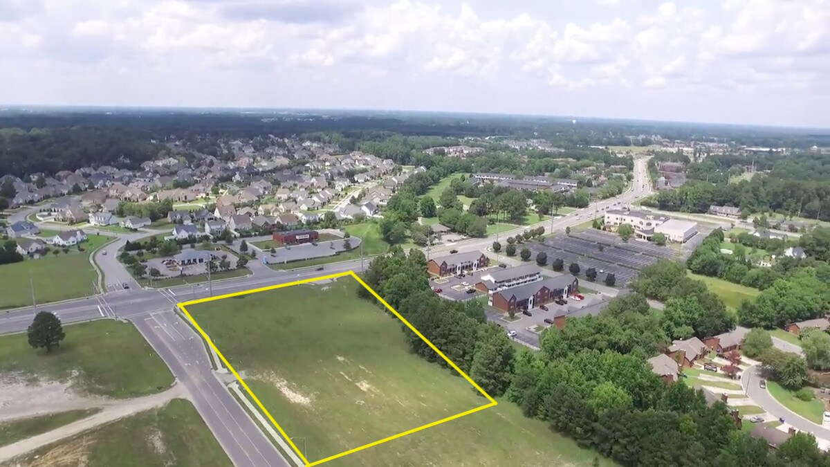 950 E Fire Tower Rd, Winterville, NC 28590