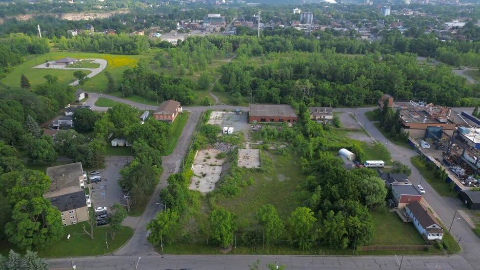 4415 Buttrey St, Niagara Falls, ON for sale - Aerial - Image 2 of 9