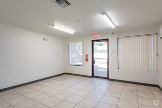 4800 SW 51st St, Davie, FL for lease Interior Photo- Image 2 of 12