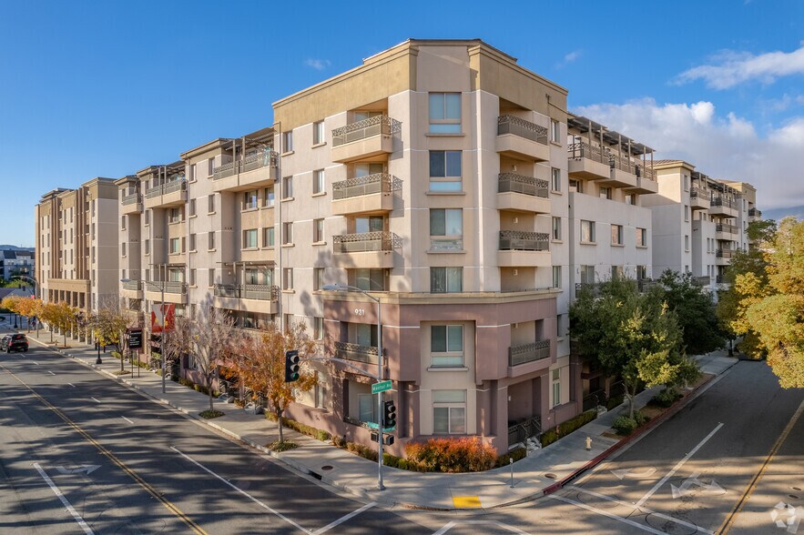 901-931 E Walnut St, Pasadena, CA for sale - Primary Photo - Image 1 of 1