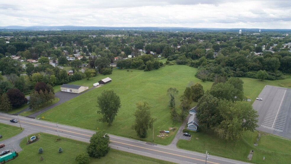 7421 Buckley Rd, Syracuse, NY for sale - Primary Photo - Image 1 of 12