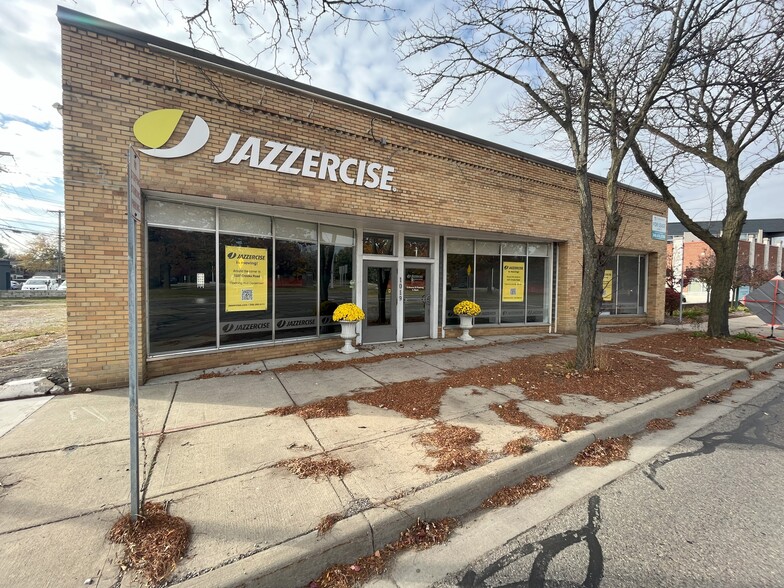 1019 N Main St, Royal Oak, MI for lease - Building Photo - Image 1 of 5