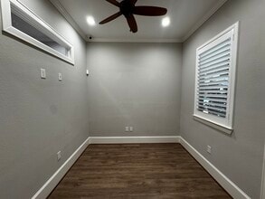 12262 Queenston Blvd, Houston, TX for lease Interior Photo- Image 2 of 13