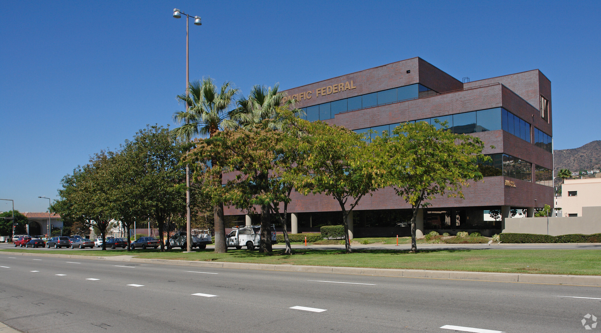 1000 N Central Ave, Glendale, CA for lease Primary Photo- Image 1 of 5