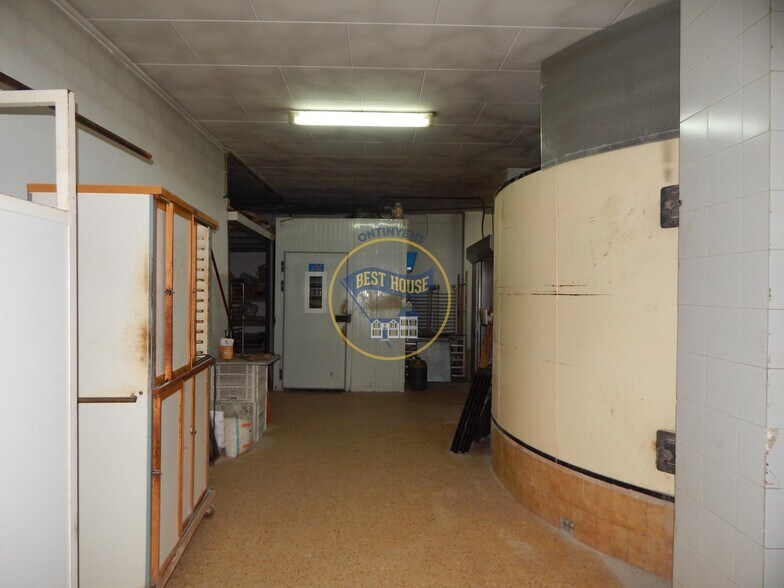 Retail in València for sale - Building Photo - Image 3 of 10