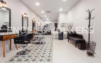 Retail in Barcelona, Barcelona for lease Interior Photo- Image 2 of 5