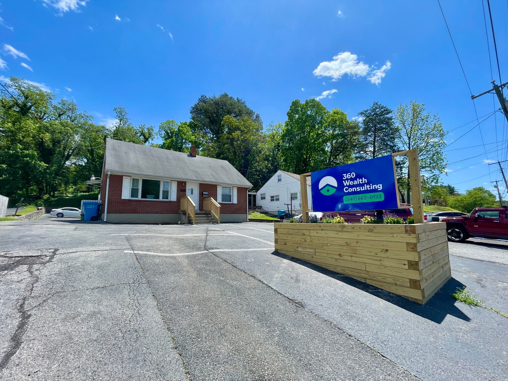 1335 Peters Creek Rd Nw, Roanoke, VA for sale Primary Photo- Image 1 of 1