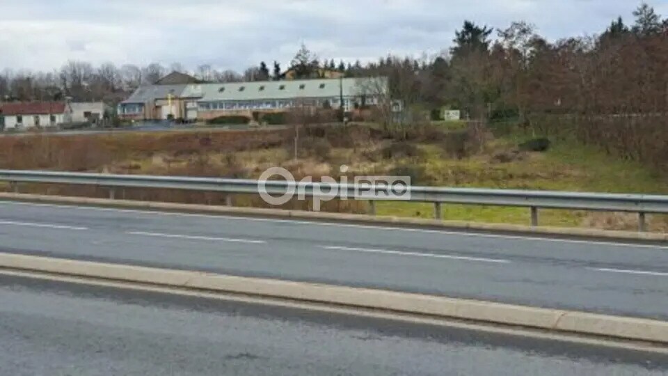 Office in Prémilhat for lease - Building Photo - Image 1 of 4