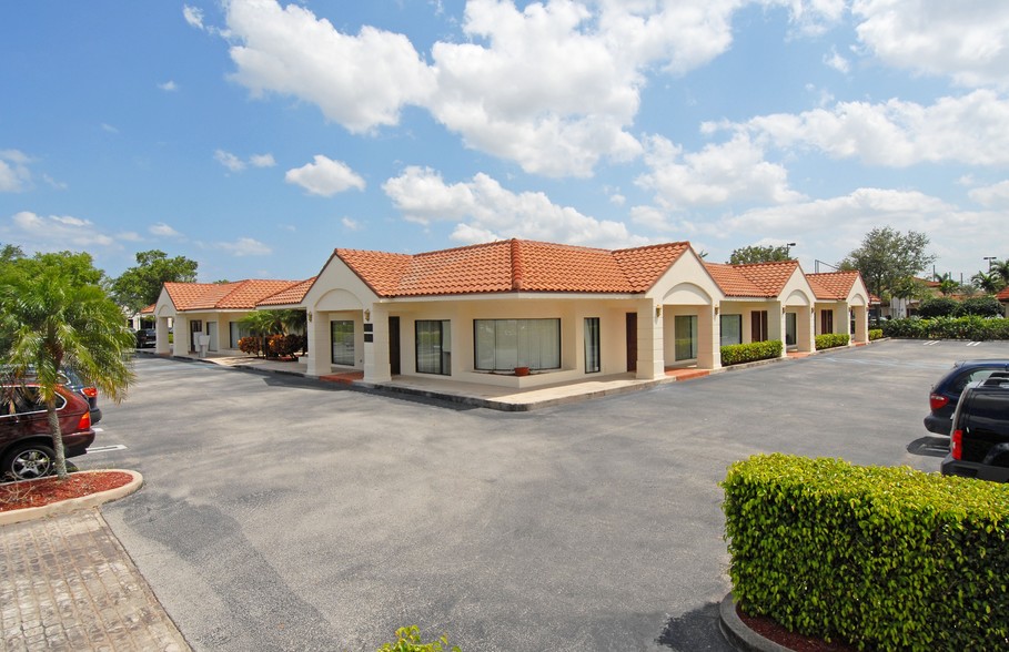 5 Harvard Cir, West Palm Beach, FL for lease - Building Photo - Image 3 of 4