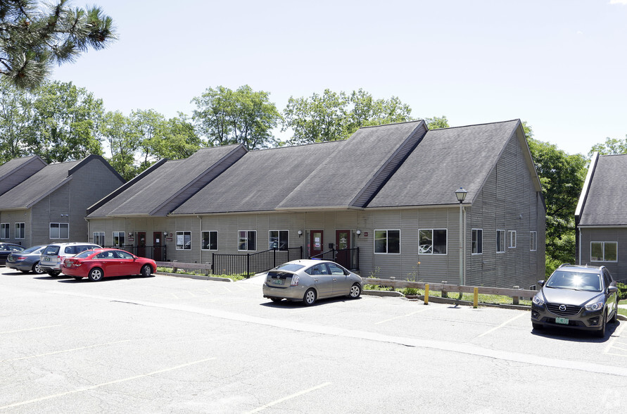 1 Kennedy Dr, South Burlington, VT for lease - Primary Photo - Image 1 of 12