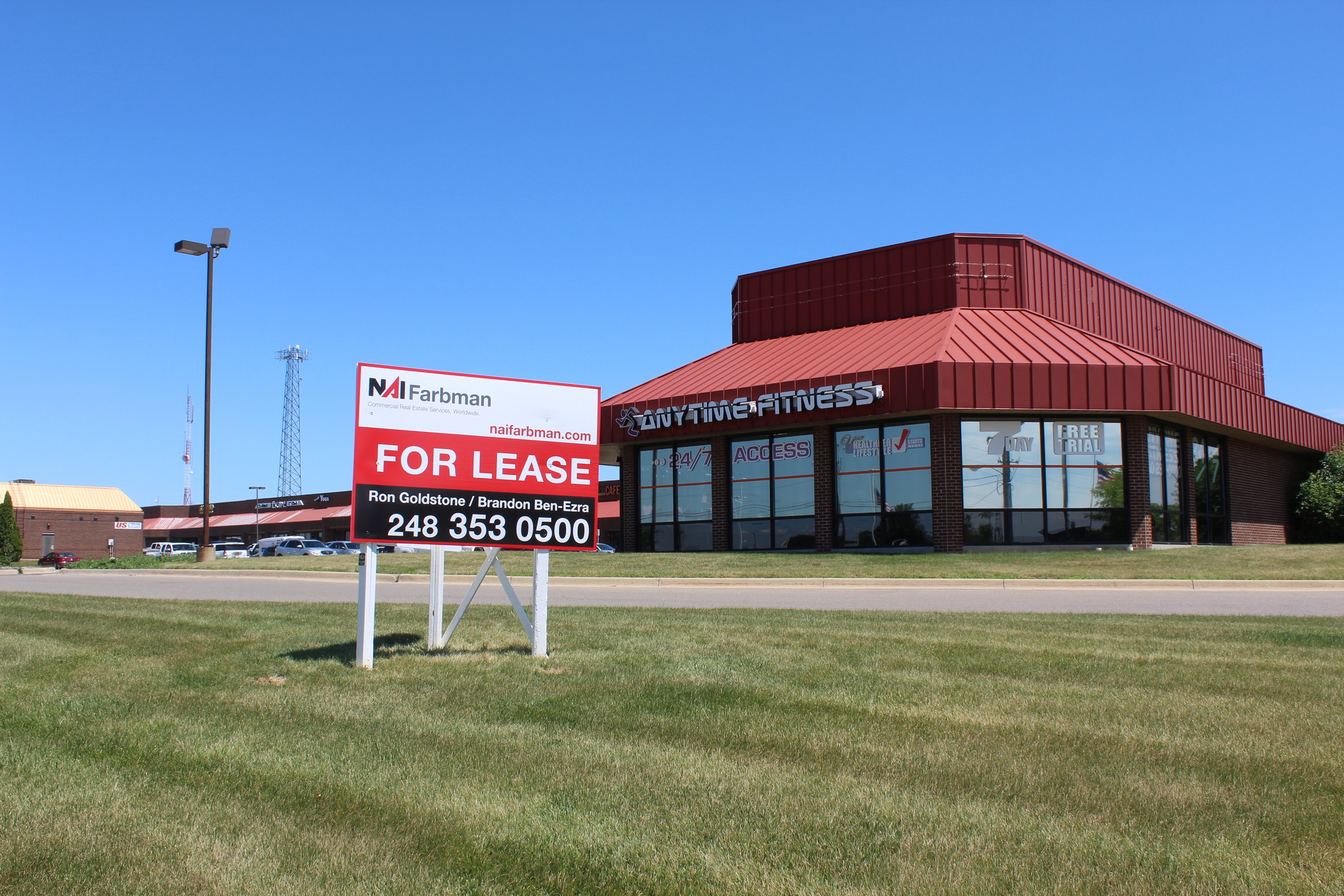 2103 S Linden Rd, Flint, MI for lease Building Photo- Image 1 of 6