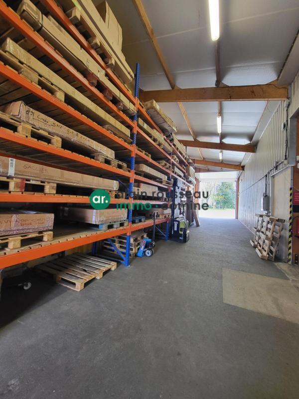 Flex in Écouflant for sale Building Photo- Image 1 of 6