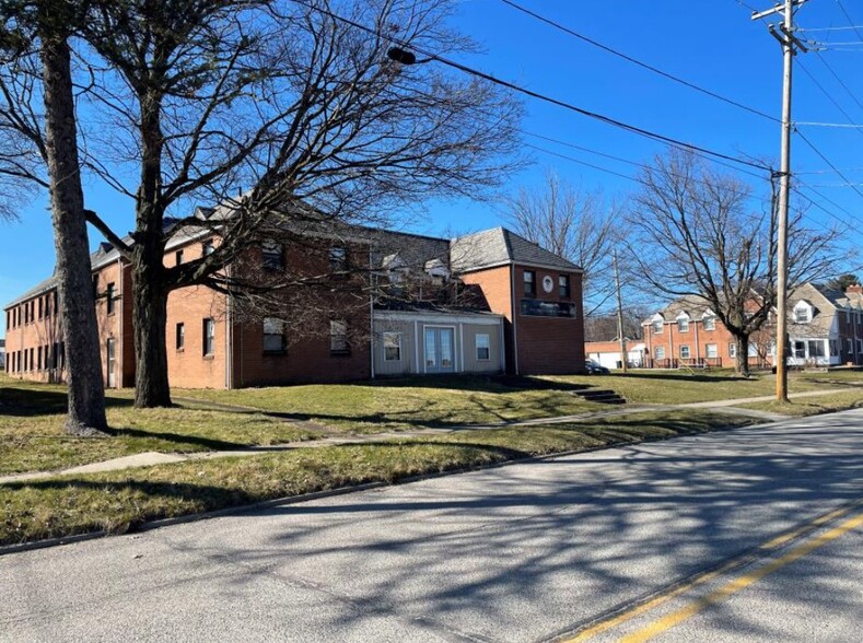 795-796 5th St, Struthers, OH for sale - Building Photo - Image 1 of 6