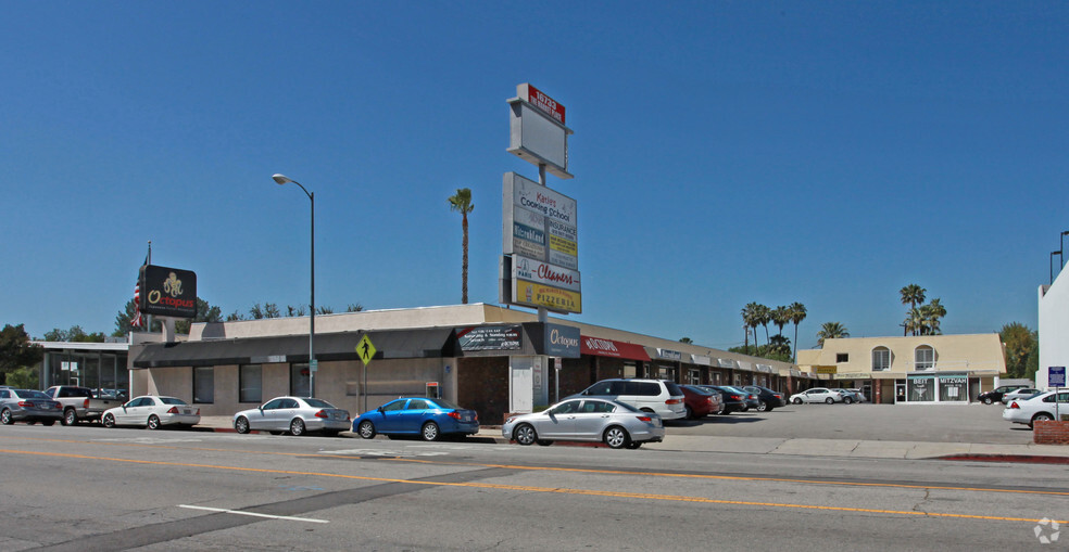 16733 Ventura Blvd, Encino, CA for sale - Primary Photo - Image 1 of 1