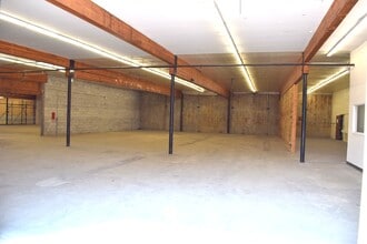 613 Pacific Ave S, Kelso, WA for lease Interior Photo- Image 2 of 9