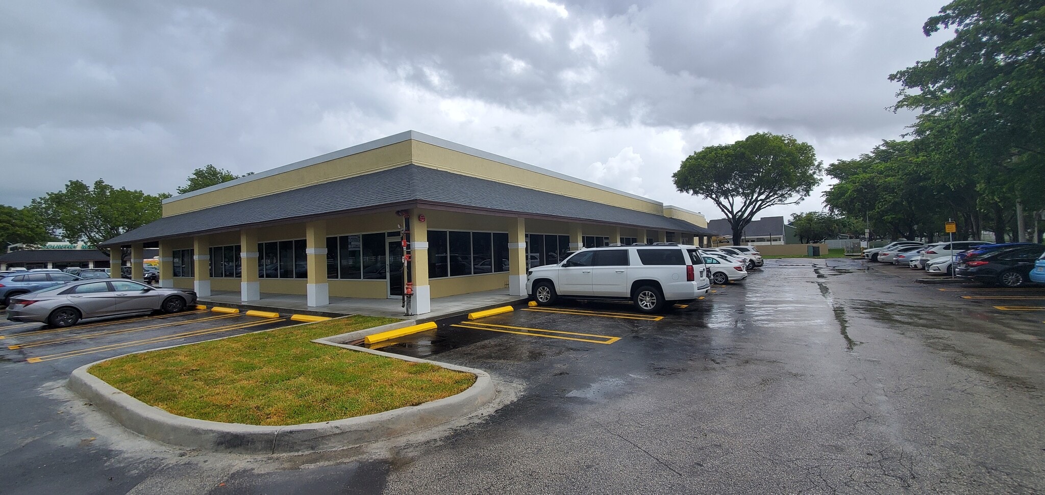 14423 Country Walk Dr, Miami, FL 33186 Retail for Lease