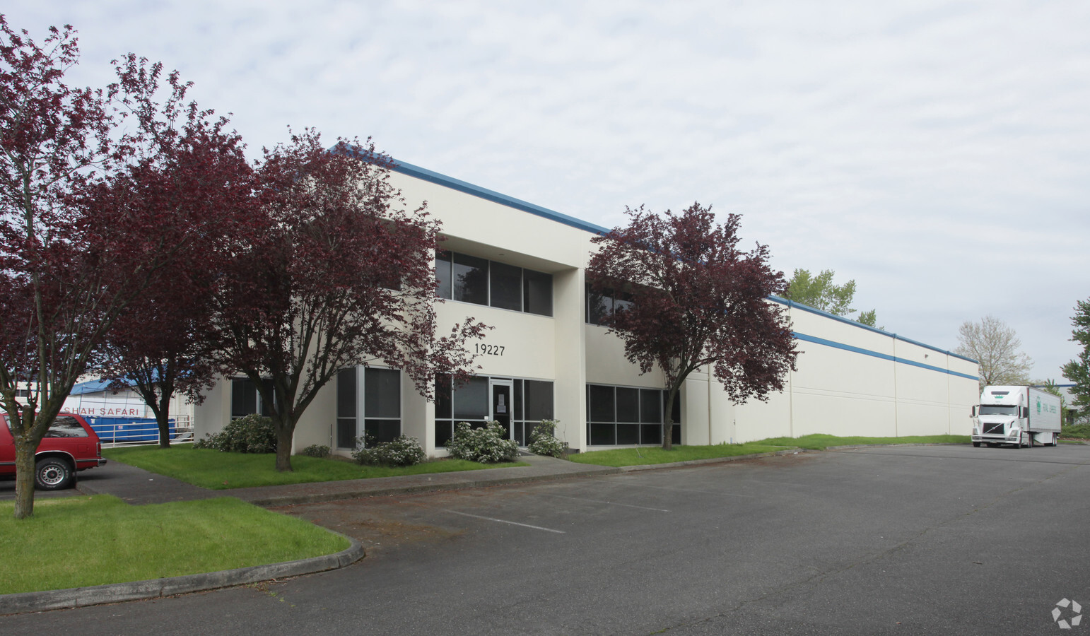 7025 S 193rd St, Kent, WA 98032 | LoopNet