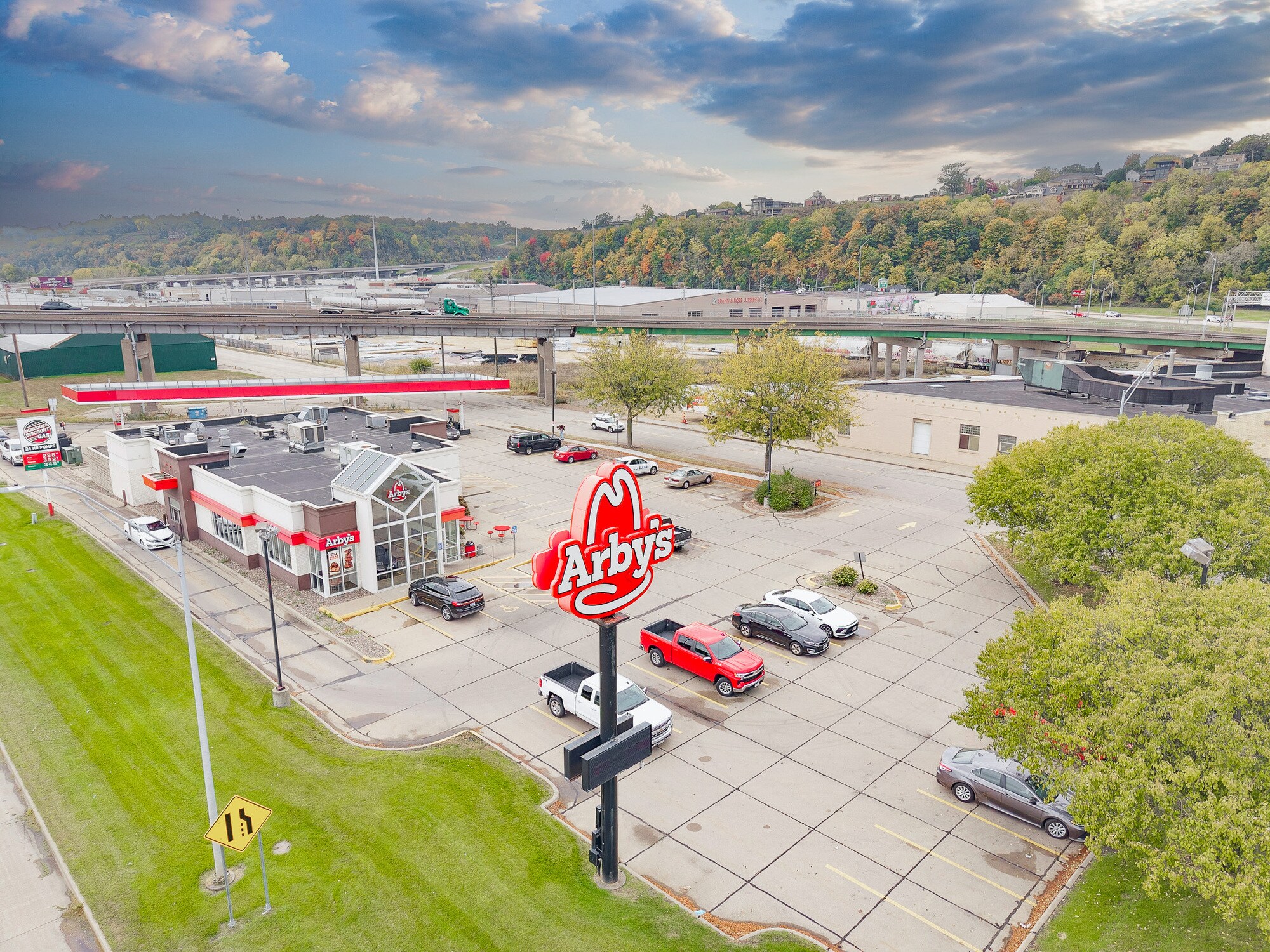 10 Main St, Dubuque, IA for sale Building Photo- Image 1 of 6