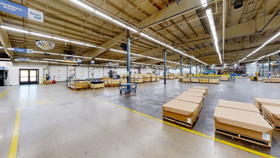 2051 Riverfork Dr, Huntington, IN for lease - Building Photo - Image 3 of 13