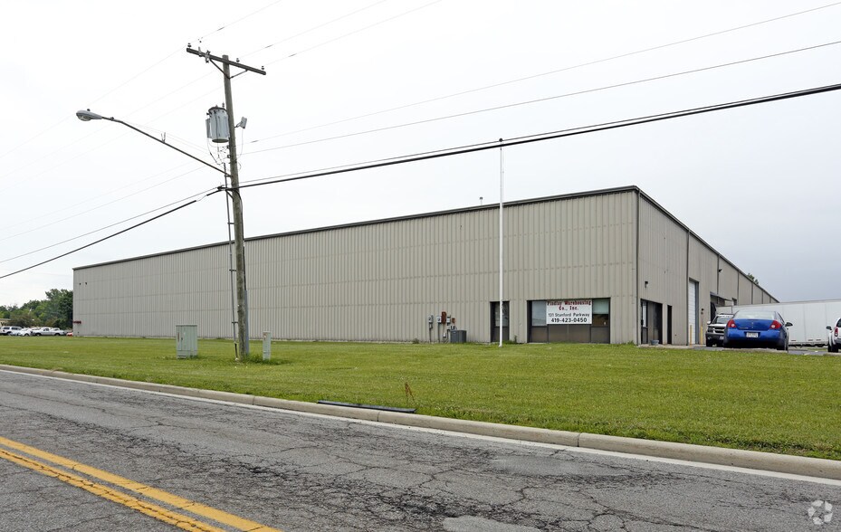 131 Stanford Pky, Findlay, OH for sale - Primary Photo - Image 1 of 1