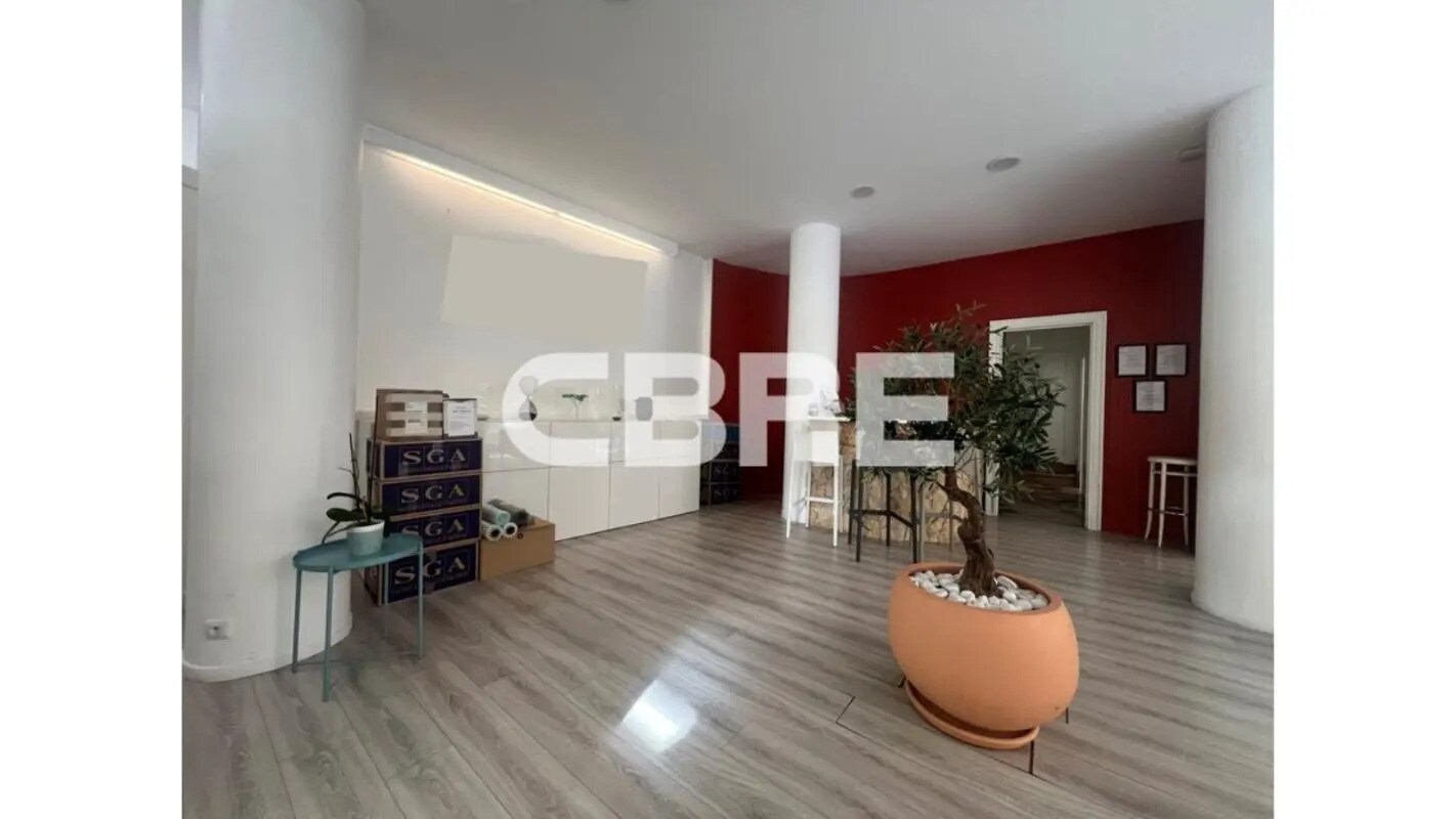 Office in Nice for lease Lobby- Image 1 of 12